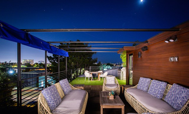 305 Venice Way, Venice CA 90291
