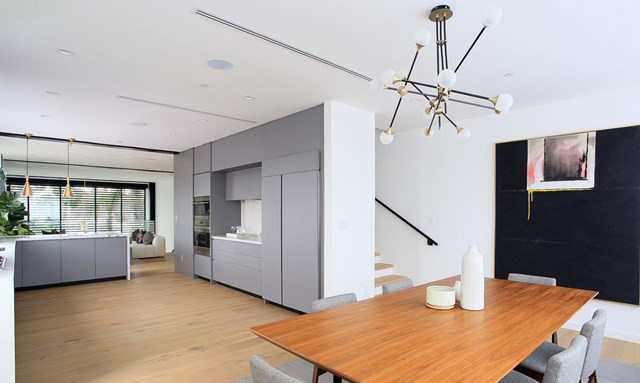 305 Venice Way, Venice CA 90291
