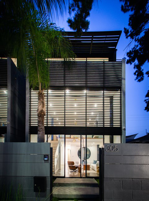 305 Venice Way, Venice CA 90291