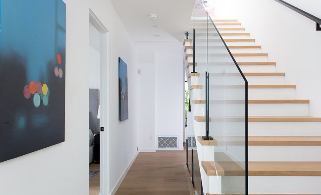 305 Venice Way, Venice CA 90291