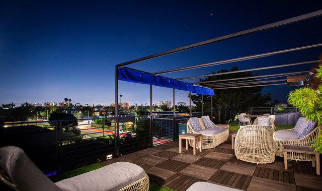 305 Venice Way, Venice CA 90291