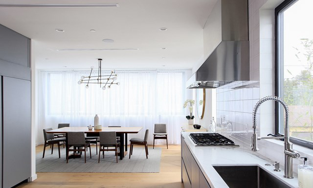 305 Venice Way, Venice CA 90291