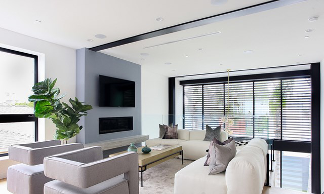 305 Venice Way, Venice CA 90291
