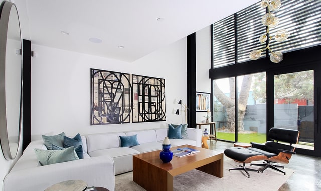 305 Venice Way, Venice CA 90291