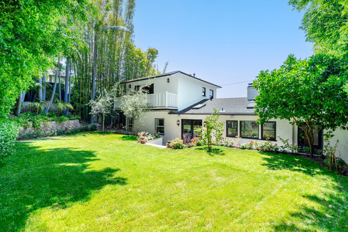1622 Sunset Plaza Drive, Los Angeles 90069