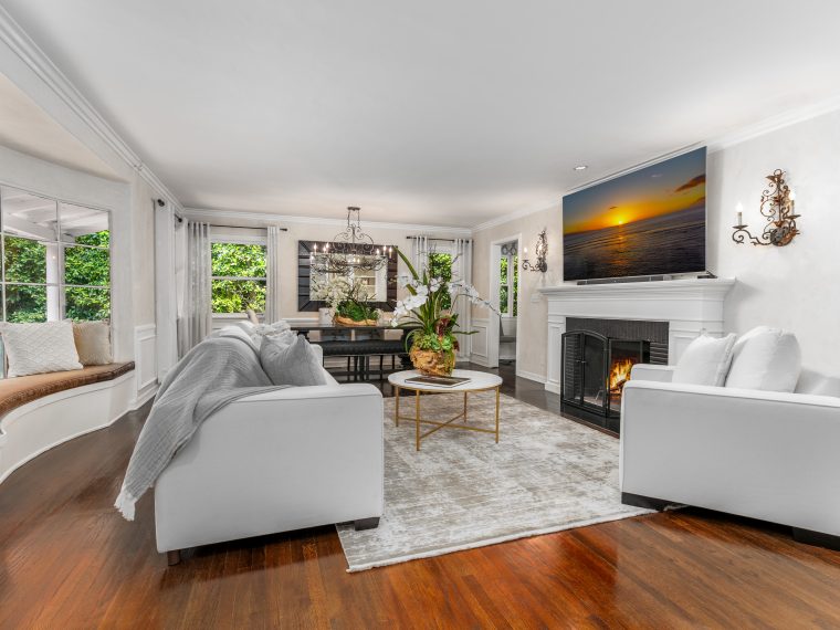 1622 Sunset Plaza Drive, Los Angeles 90069