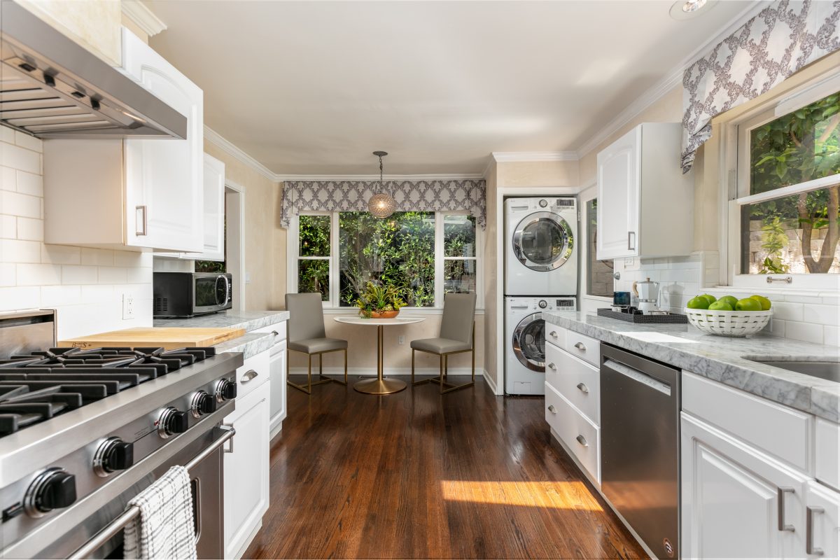 1622 Sunset Plaza Drive, Los Angeles 90069