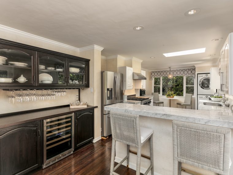 1622 Sunset Plaza Drive, Los Angeles 90069