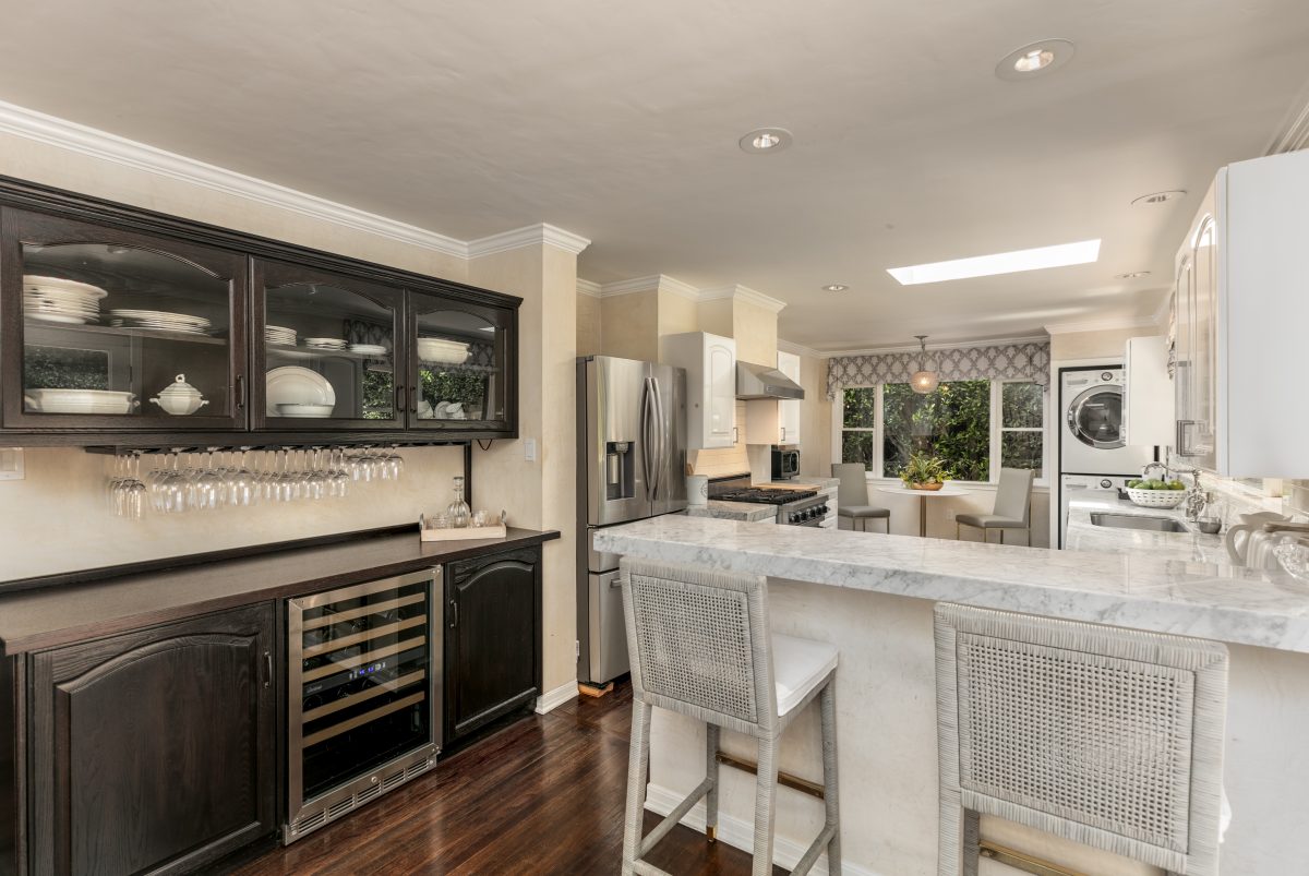 1622 Sunset Plaza Drive, Los Angeles 90069