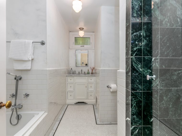 1622 Sunset Plaza Drive, Los Angeles 90069