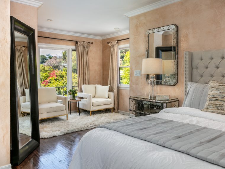 1622 Sunset Plaza Drive, Los Angeles 90069