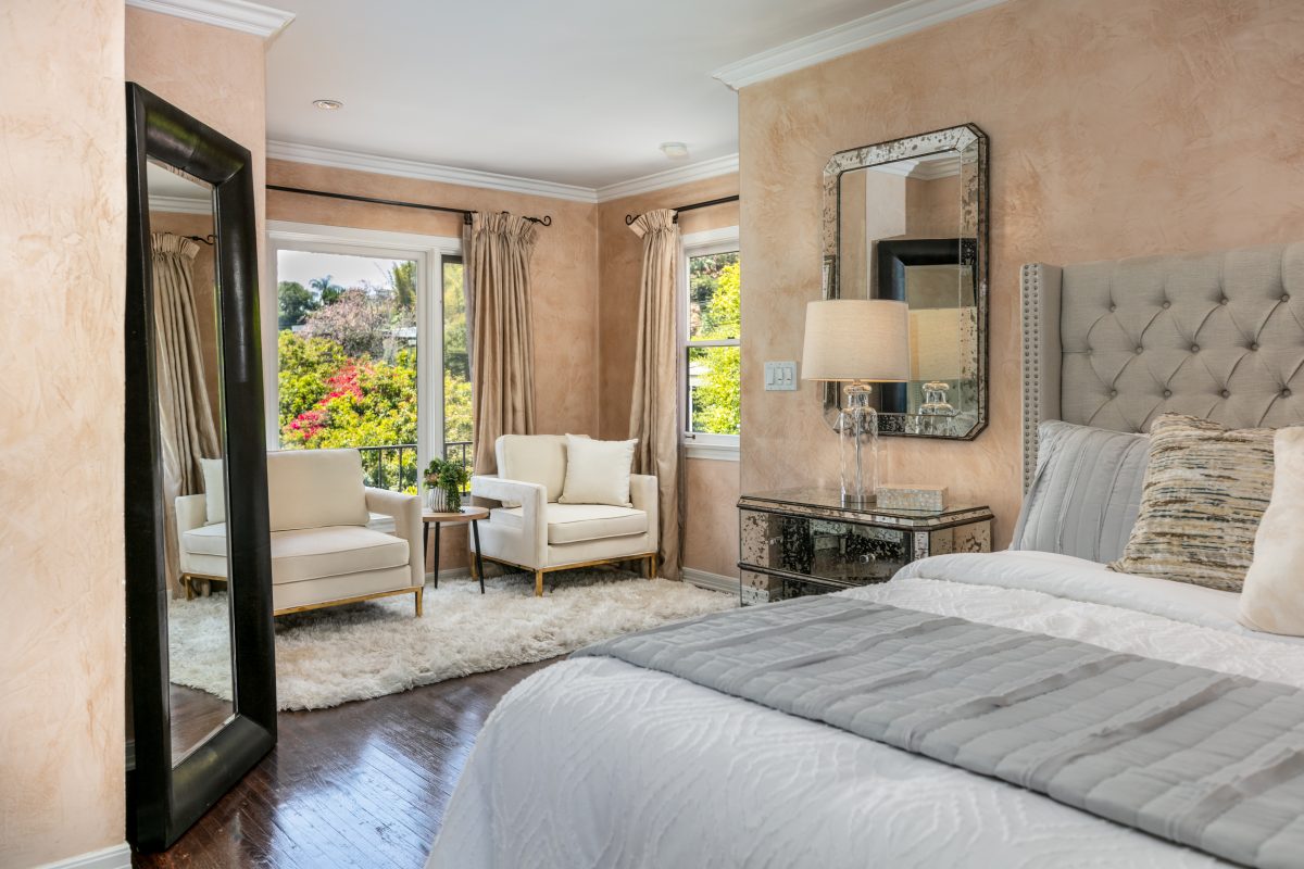 1622 Sunset Plaza Drive, Los Angeles 90069