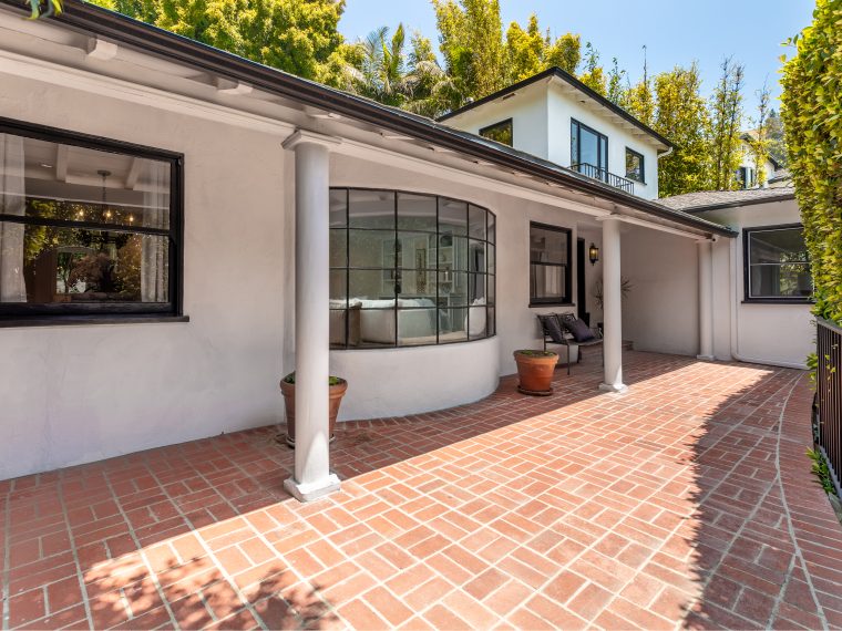 1622 Sunset Plaza Drive, Los Angeles 90069