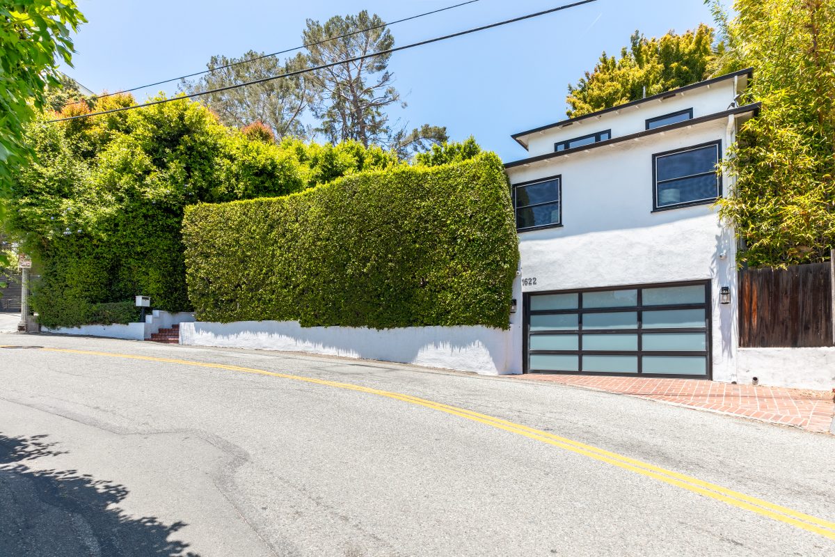 1622 Sunset Plaza Drive, Los Angeles 90069