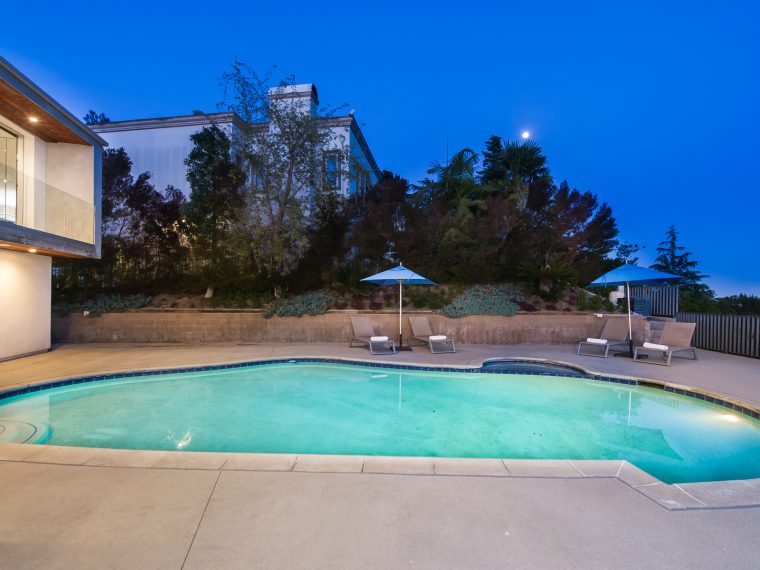 7984 Oceanus Dr, LOS ANGELES CA 90046