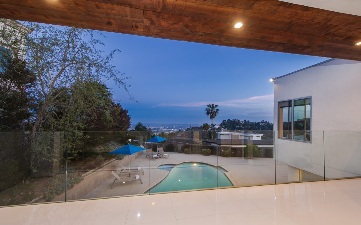 7984 Oceanus Dr, LOS ANGELES CA 90046