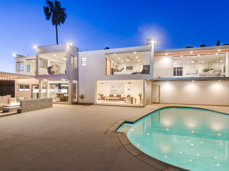 7984 Oceanus Dr, LOS ANGELES CA 90046