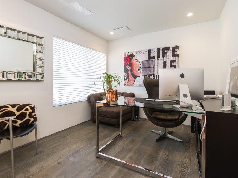 7984 Oceanus Dr, LOS ANGELES CA 90046