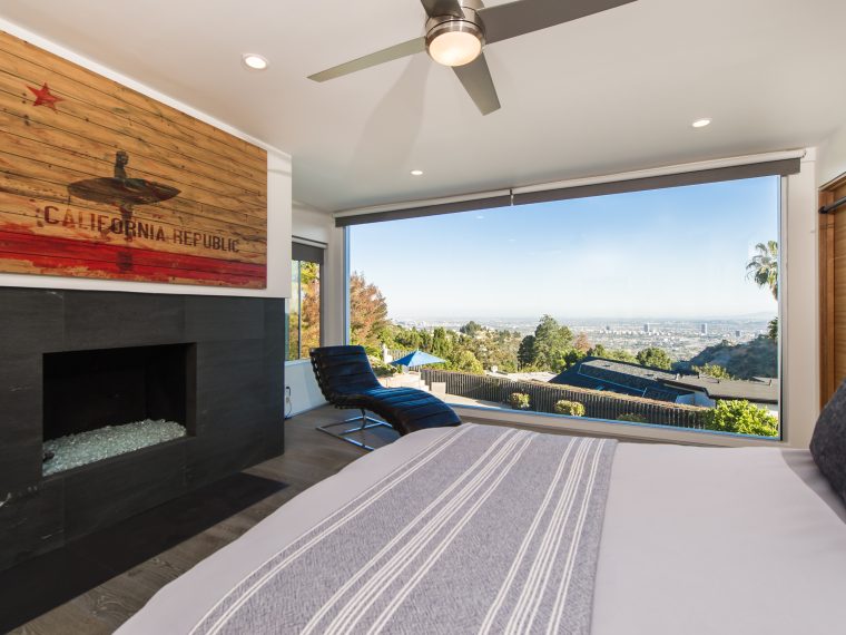 7984 Oceanus Dr, LOS ANGELES CA 90046