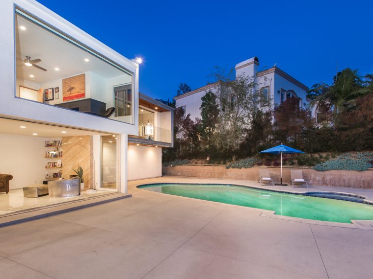 7984 Oceanus Dr, LOS ANGELES CA 90046