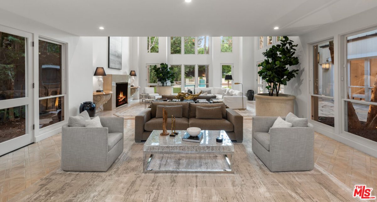 809 N. ALPINE DR, BEVERLY HILLS CA 90210