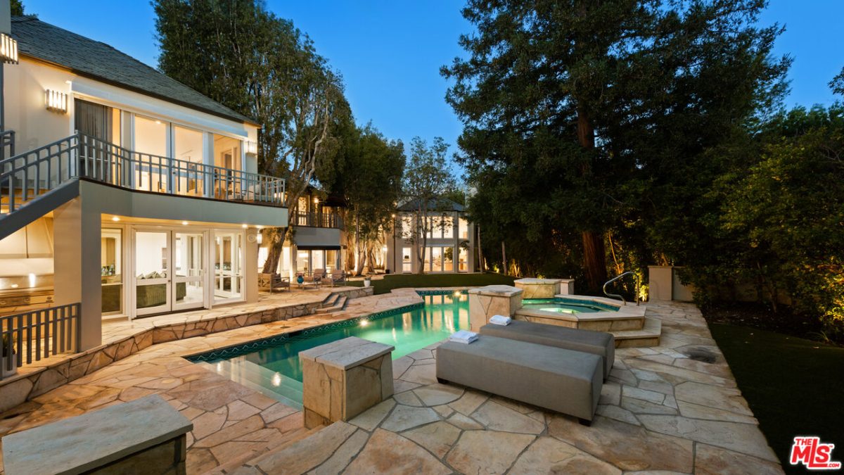 809 N. ALPINE DR, BEVERLY HILLS CA 90210