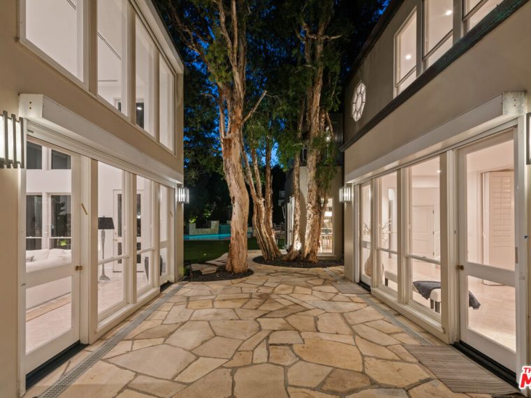 809 N. ALPINE DR, BEVERLY HILLS CA 90210