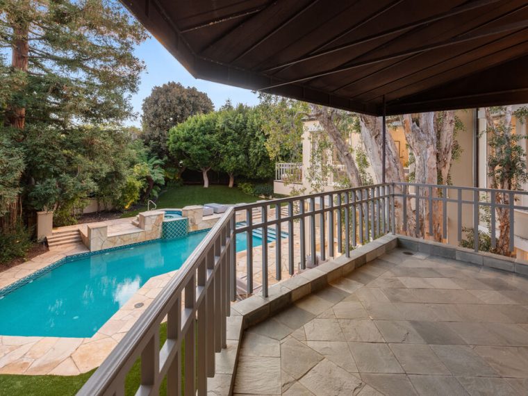 809 N. ALPINE DR, BEVERLY HILLS CA 90210