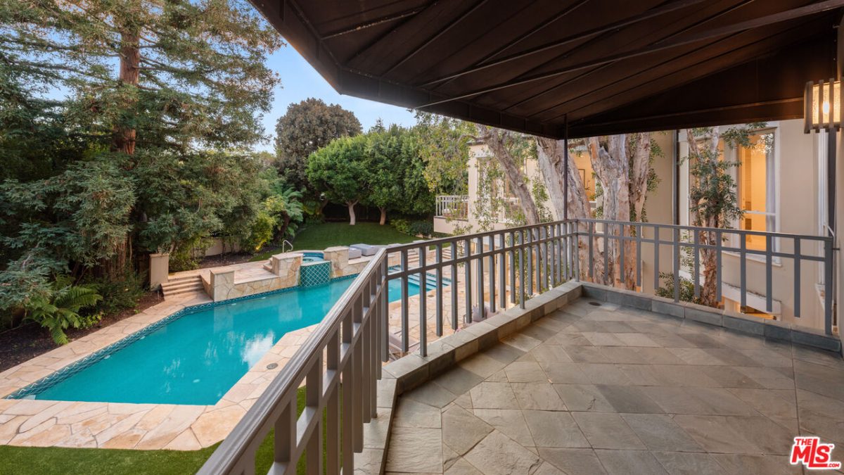 809 N. ALPINE DR, BEVERLY HILLS CA 90210