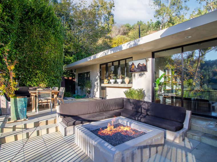 10553 Rocca PI., Los Angeles 90077