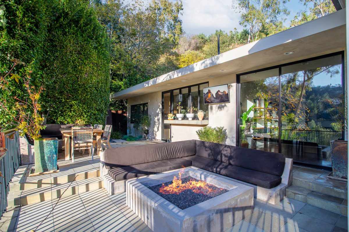 10553 Rocca PI., Los Angeles 90077