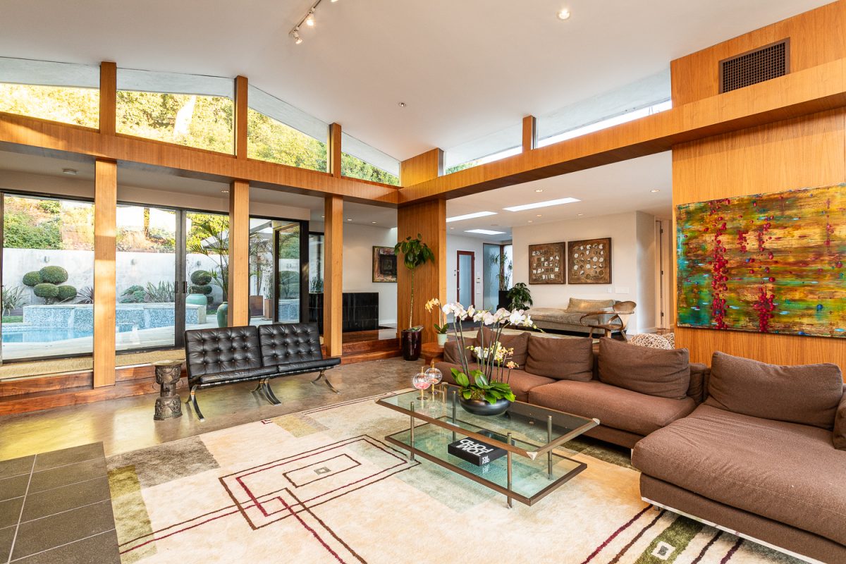 10553 Rocca PI., Los Angeles 90077