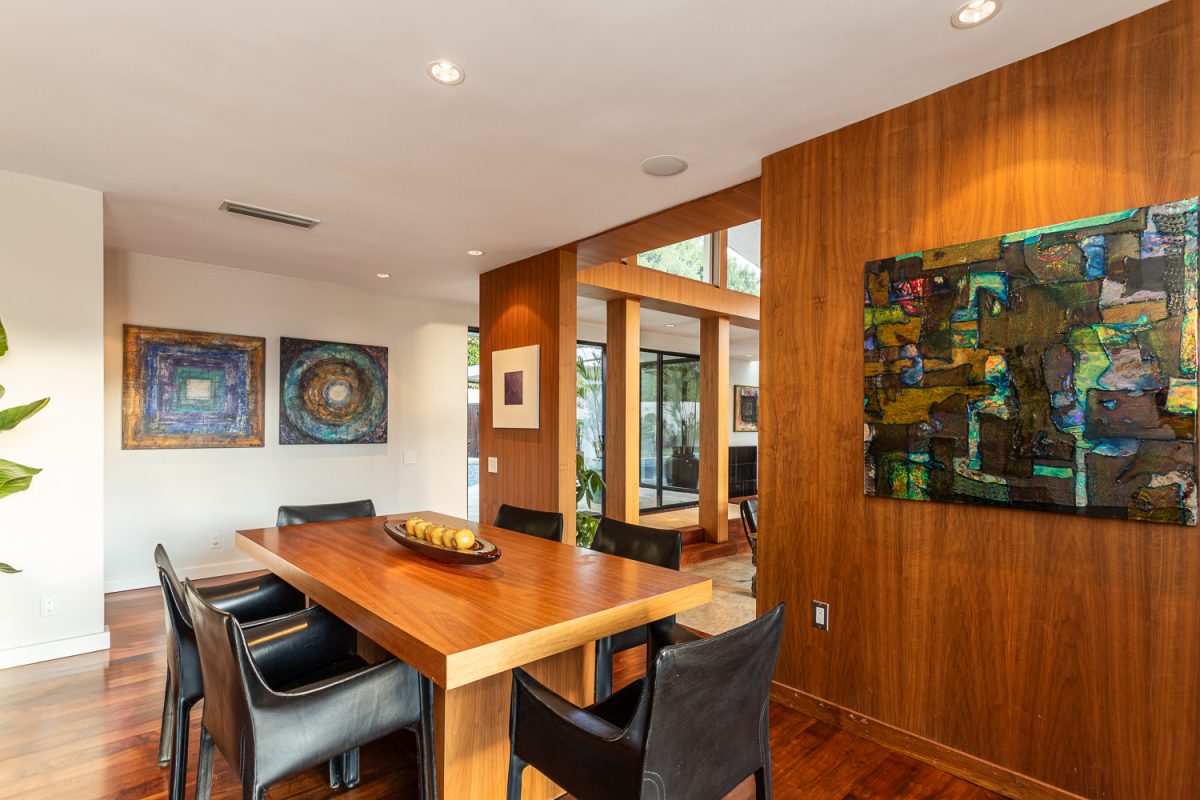 10553 Rocca PI., Los Angeles 90077