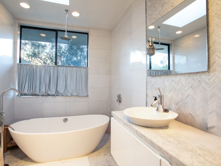 10553 Rocca PI., Los Angeles 90077