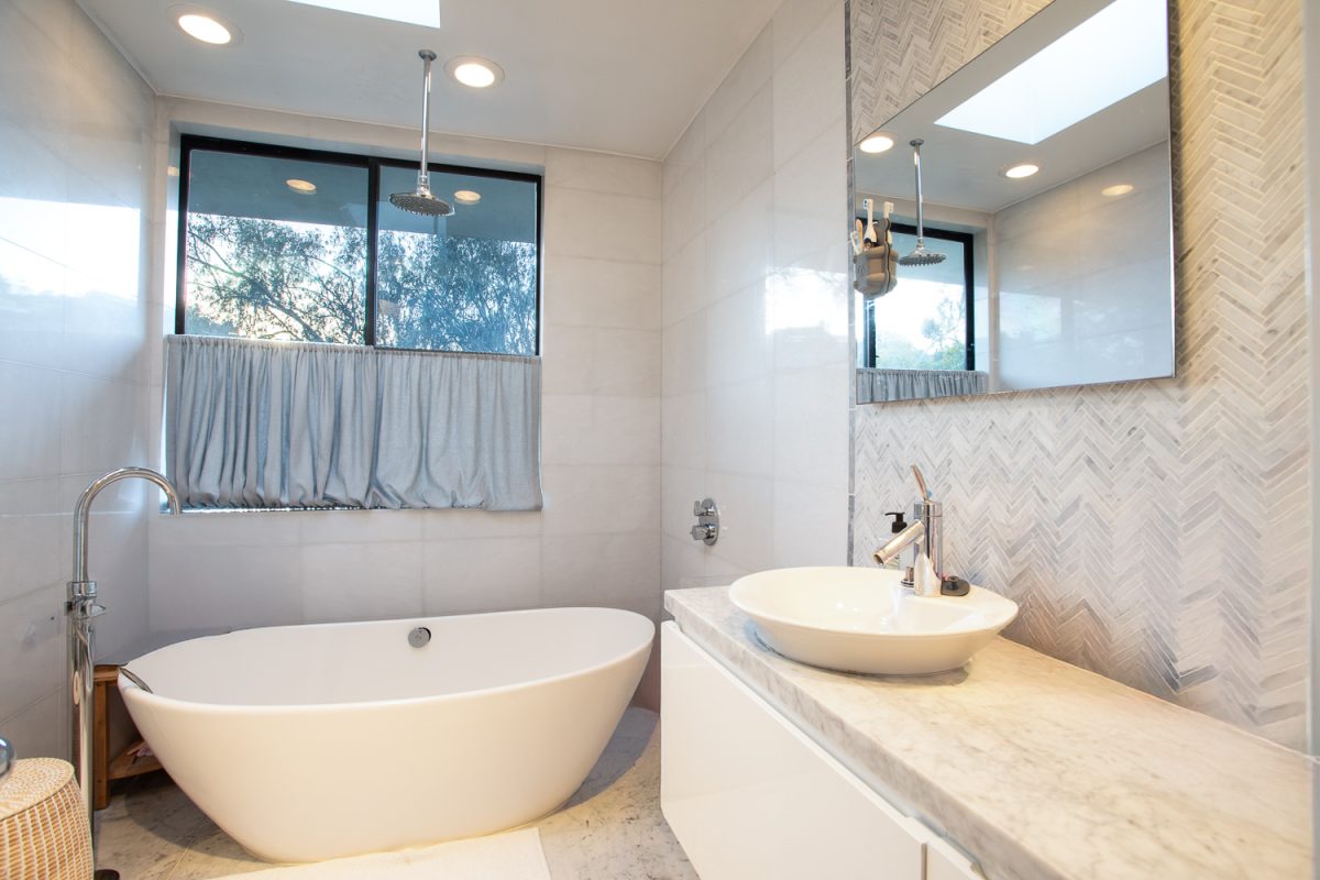 10553 Rocca PI., Los Angeles 90077