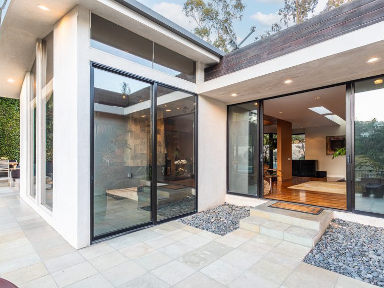 10553 Rocca PI., Los Angeles 90077