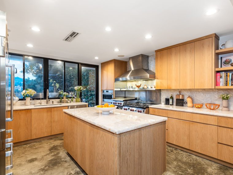 10553 Rocca PI., Los Angeles 90077