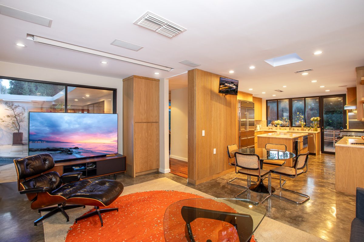 10553 Rocca PI., Los Angeles 90077