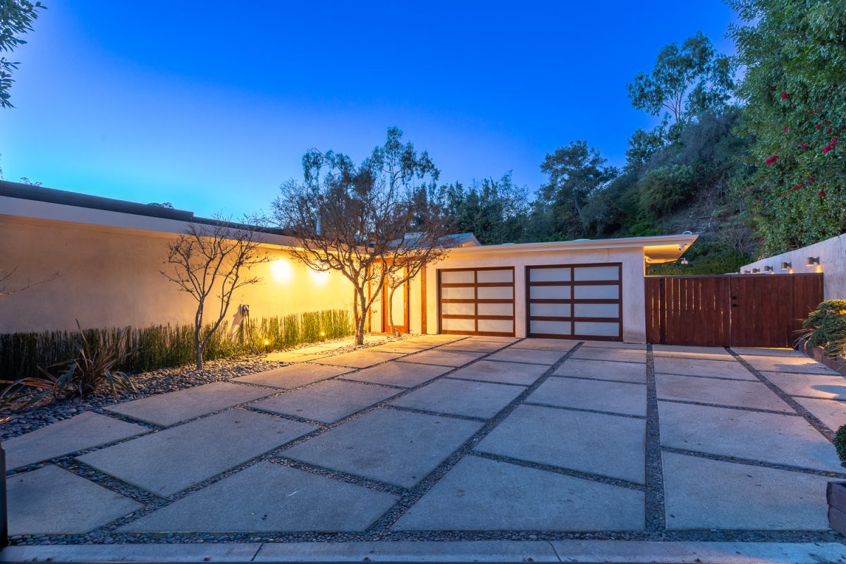 10553 Rocca PI., Los Angeles 90077