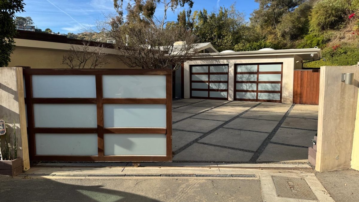 10553 Rocca PI., Los Angeles 90077